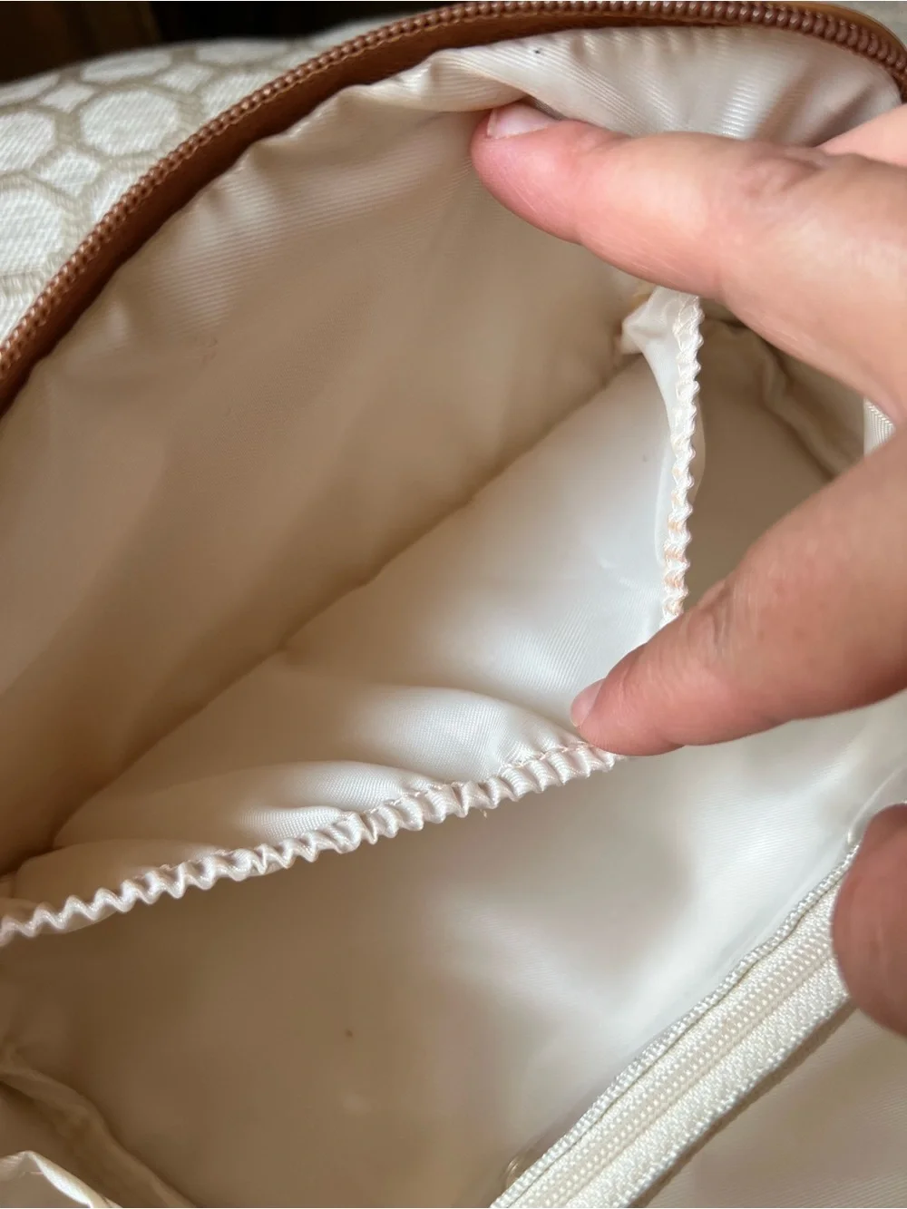 Makeup Bag for Women with Open Flat Layout,Zipped TPU Pocket